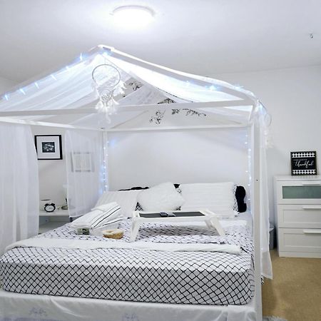 Lovely Cozy Room! With Attached Private Bath In The Heart Of Vancouver! Private Parking & Self Check-In! Extérieur photo
